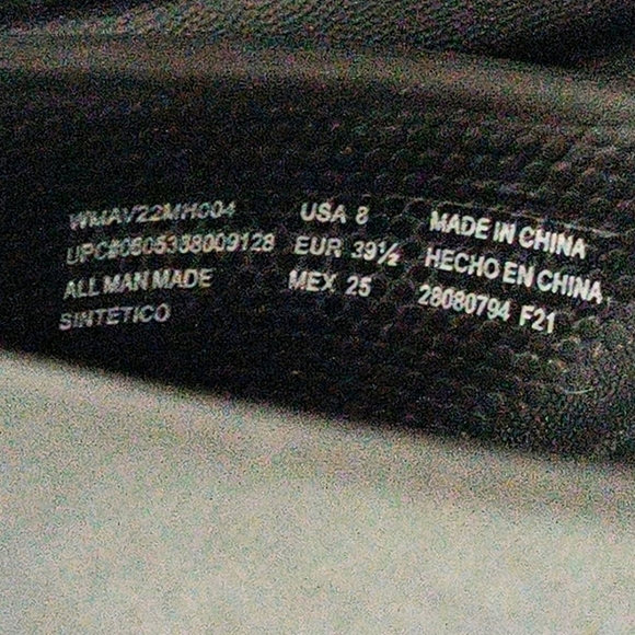 Avia Women Athletic Slides / Size 8 - Picture 5 of 6